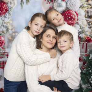 Séance photo Noël réalisée au studio Bérengère, à Montesson, dans les Yvelines.
