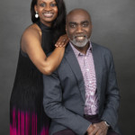 Couple posant au studio Bérengère en shooting famille