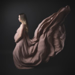 Femme enceinte avec son drapé